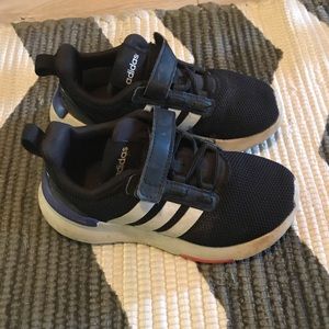Boys Adidas sneaker 11K